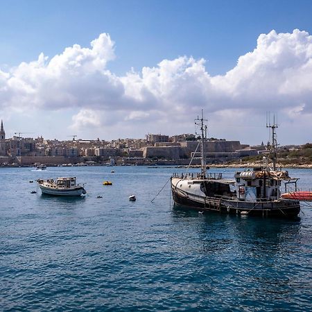 3 Floors Villa On Promenade 4 Bedrooms 3 Bathrooms Sliema Bagian luar foto