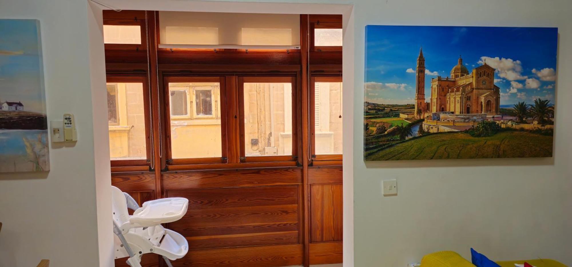 3 Floors Villa On Promenade 4 Bedrooms 3 Bathrooms Sliema Bagian luar foto