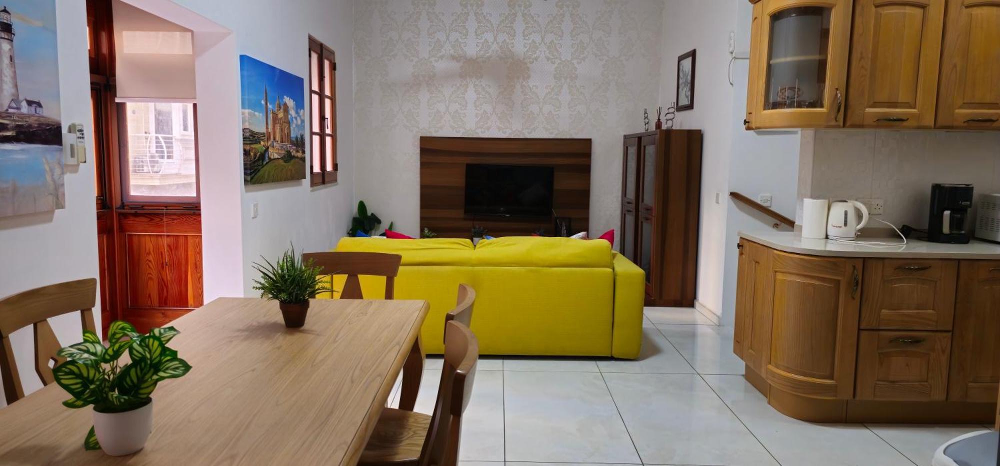 3 Floors Villa On Promenade 4 Bedrooms 3 Bathrooms Sliema Bagian luar foto