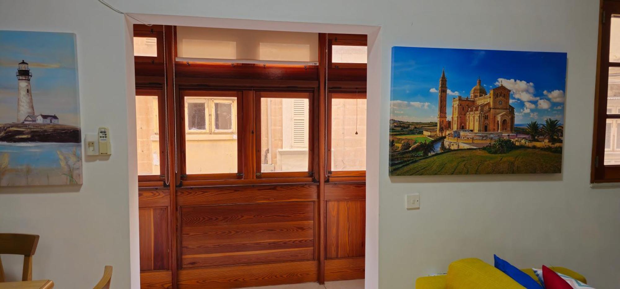 3 Floors Villa On Promenade 4 Bedrooms 3 Bathrooms Sliema Bagian luar foto
