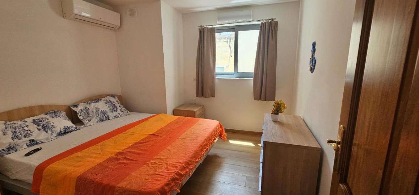 3 Floors Villa On Promenade 4 Bedrooms 3 Bathrooms Sliema Bagian luar foto