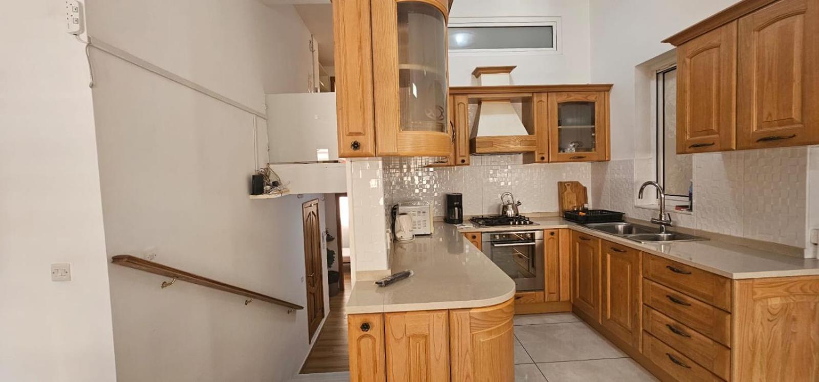 3 Floors Villa On Promenade 4 Bedrooms 3 Bathrooms Sliema Bagian luar foto
