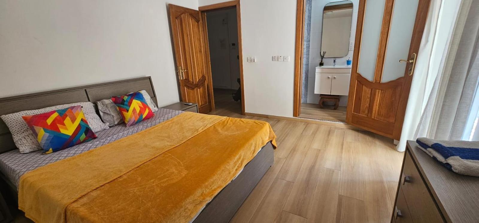 3 Floors Villa On Promenade 4 Bedrooms 3 Bathrooms Sliema Bagian luar foto