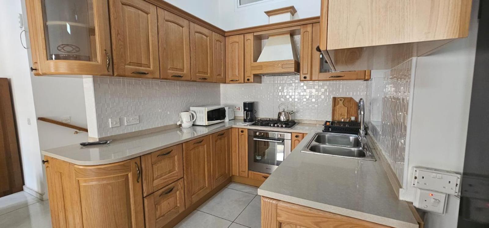 3 Floors Villa On Promenade 4 Bedrooms 3 Bathrooms Sliema Bagian luar foto